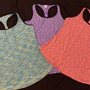 SET OF 3  Amazon athletic tops!